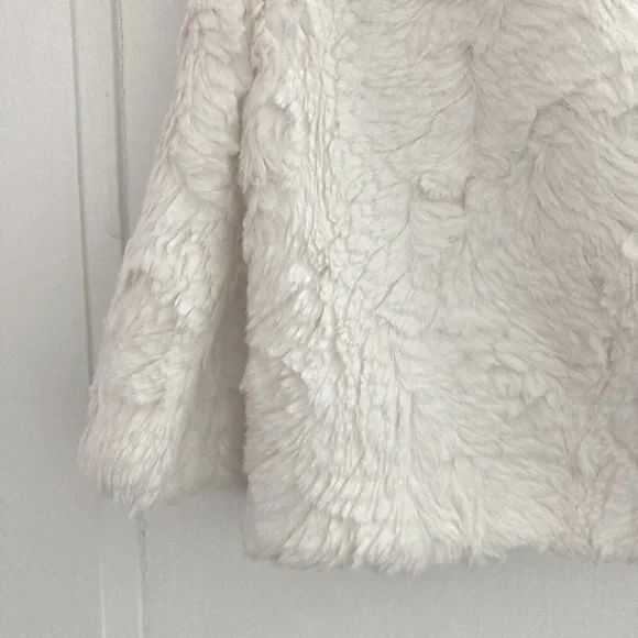 Anthropologie x Leifsdottir | Cream White Lined Faux Fur Top Exposed zip… - Picture 6 of 13
